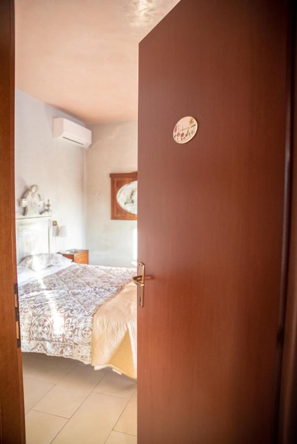 B&B Lella Piove di Sacco Bagian luar foto